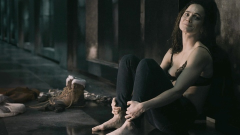 Sexiest Scenes of Amanda Lucas from Dark Matter. Underwear, SFW, black bra. 1000715