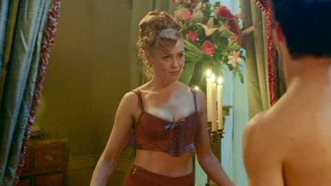 Bridgerton's Sexiest Scenes with Hannah New. Sexy, SFW, cleavage. 1001304