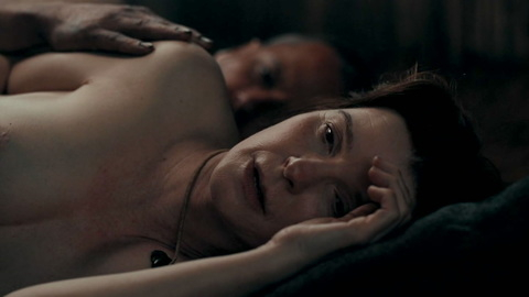 Jacqueline McKenzie Naked in The Convert. Breasts, brunette, in bed. 1002301