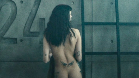 Milena Smit Nude as Perempuán. Butt, dark hair, long hair. 1005128