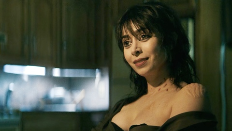 Hottest Cristin Milioti Scene in The Penguin. Sexy, SFW, black hair. 1005650
