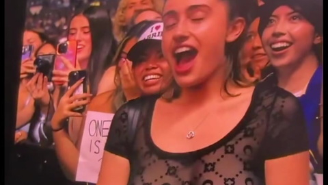 Sexiest Rachel Sennott Scene in Sabrina Carpenter: Short n’ Sweet Tour. Sexy, audience, concert. 1006369