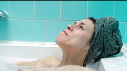 Ana Ularu Naked in Subteran. Breasts, bathtub, brunette. 1007239