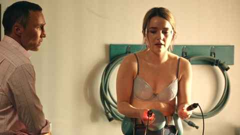Sexiest Kaitlyn Dever Scene in Apple Cider Vinegar. Underwear, SFW, blonde. 1008025