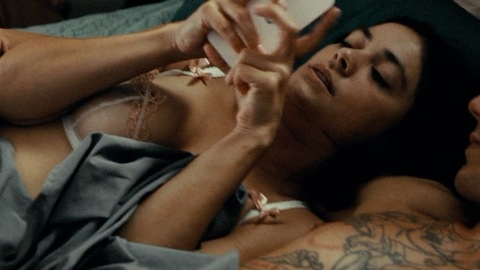 Blu Hunt in The Dead Thing (2025) Underwear Sexy In Bed Man/Woman 1008198