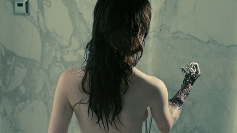Companion's Sexiest Scenes with Sophie Thatcher. Sexy, back towards camera, bare back. 1008348
