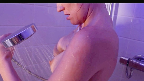 Nudes of Sie from Asche. Breasts, bathroom, hard nipple. 1010706