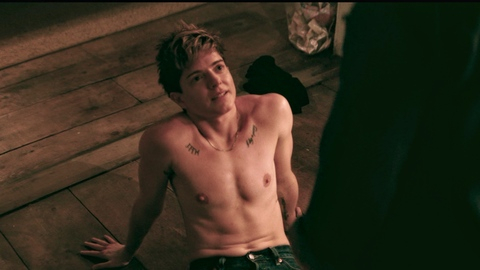 Mae Martin in Wayward (2025) Sexy Hard Nipples Nude 1014095