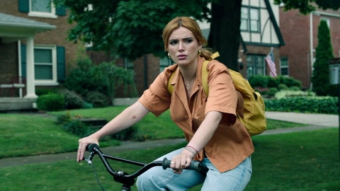 Sexiest Bella Thorne Scene in Saint Clare. Sexy, SFW, no bra. 1014517