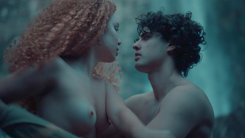 Letícia Vieira in Vermelho Sangue (2025) Breasts Breasts Curly Hair 1014571