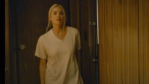 Hottest Cindy Scenes. Sexy, big t-shirt, blonde. 1014717