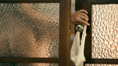 Verónica Orozco Nude as Alicia. Butt, glass door, man on knees. 1015124