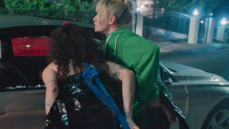 Kristen Stewart Nude as Frankie / Frances. Butt, blonde and brunette, butt crack. 1021520