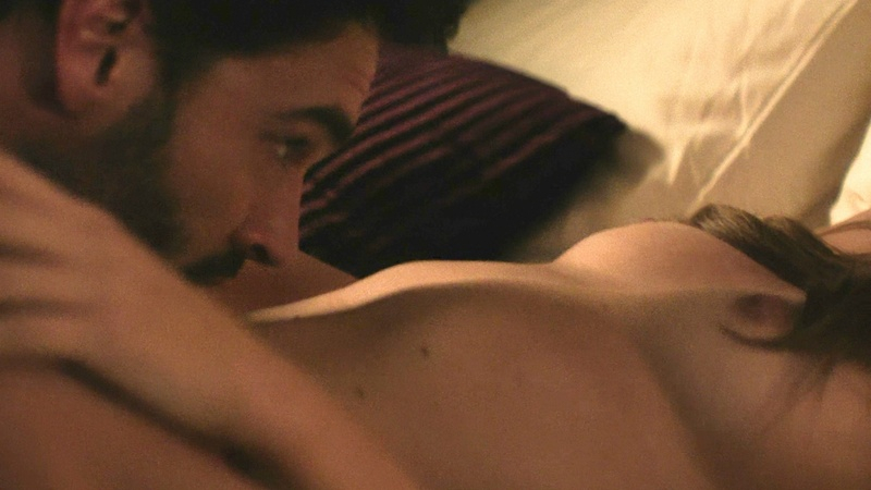 Lili Reinhart Nude in The Love Hypothesis. Breasts, brunette, cunnilingus. 1021822