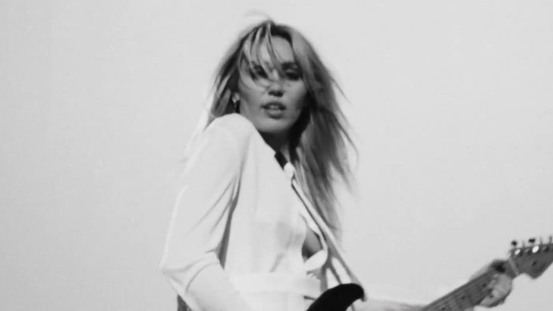 Miley Cyrus Nude in Different Religion. Breasts, Music Video, blonde. 1021924