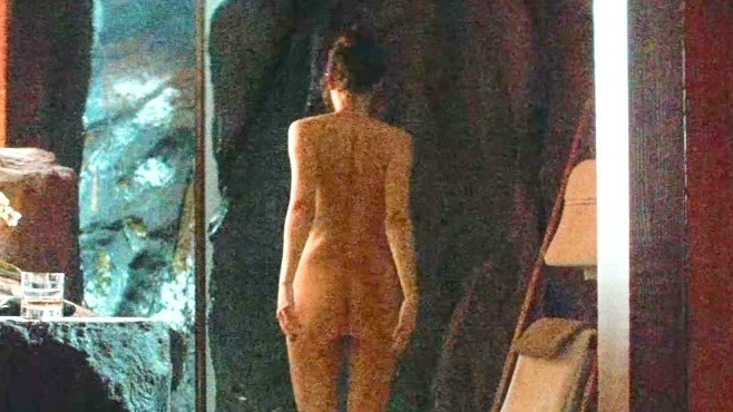 Dakota Johnson Nude as Lowen Ashleigh. Butt, alist, bathroom. 1022414