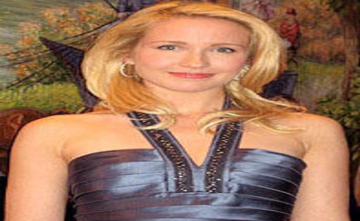 Broadway's Equus Supplies Boobs and Bush