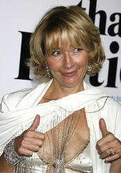 Sexy Celebrity Emma Thompson Wore No Panties on Ellen!