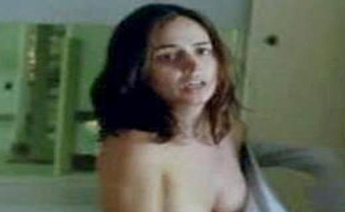 Eliza Dushku Nude for the Very First Time in The Alphabet Killer