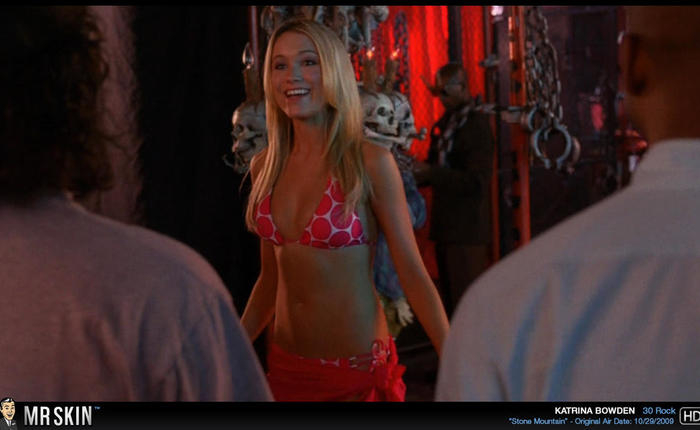30 Rock's Katrina Bowden added to cast of Piranha 3DD