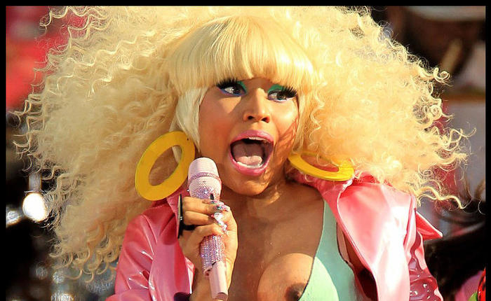 Nicki Minaj Says "Good Morning, America" with Her Boobs [PICS]
