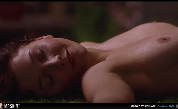 Maggie Gyllenhaal is Really Into Vibrators [PICS]