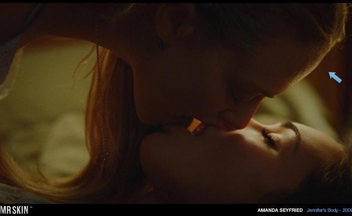 Amanda Seyfried Loves Doing Sex Scenes...Especially with Megan Fox