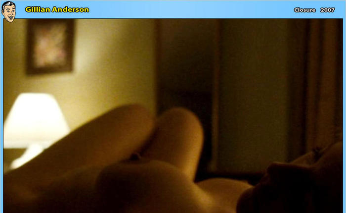 Gillian Anderson: "I Was a Teenage Lesbian" [PIC]