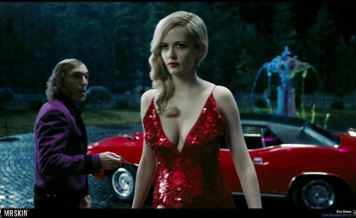 Halle Berry Named 'Hottest Bond Girl' in Survey