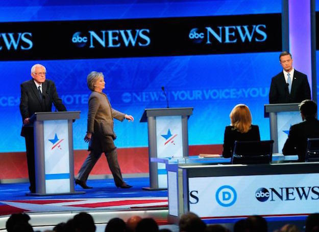 In Honor of Hillary's Lengthy Pee Break, Here Are Naked Ladies Taking a Leak
