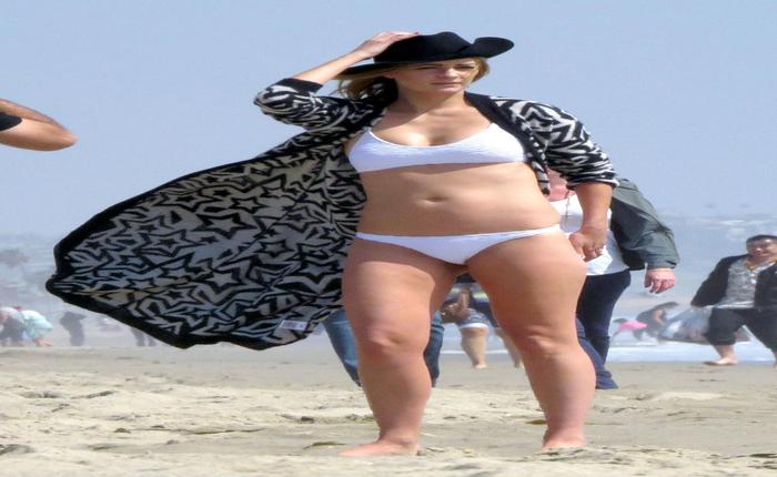 Mischa Barton Is A Goddess In A White Bikini