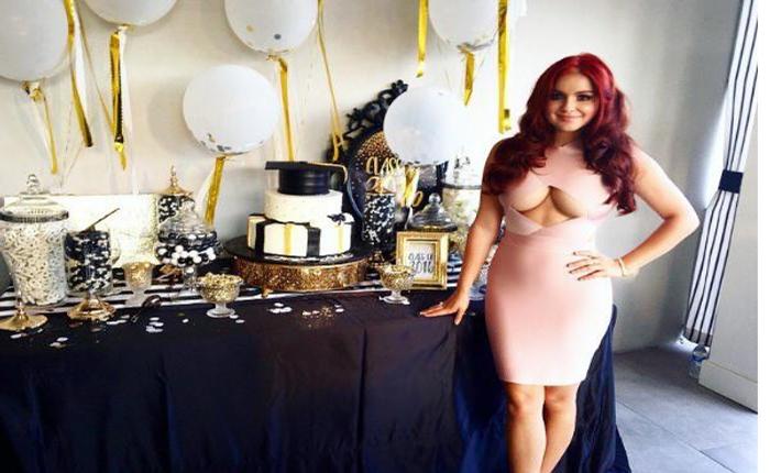 Ariel-a Winter Watch: We've Got a High School Grad On Our Hands