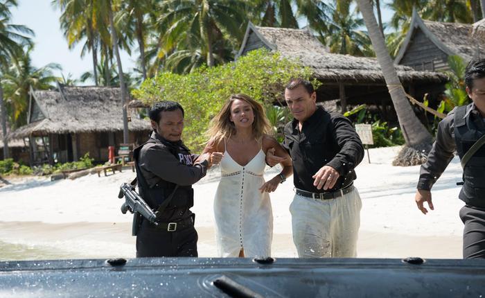 Jessica Alba In A Bikini Is What Makes Action Movies Awesome