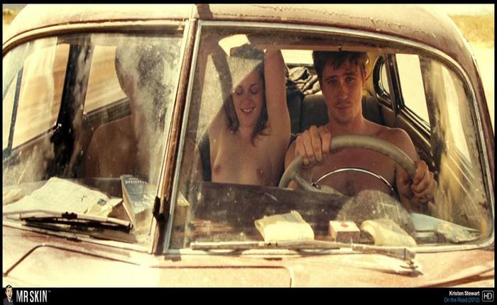 Kristen Stewart Discusses Her Nude Scenes in 'Personal Shopper'