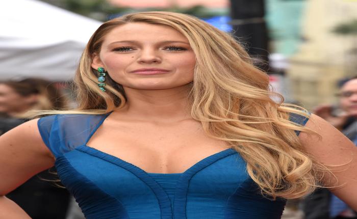 Don't Be Blue, Enjoy Blake Lively's Cleavage