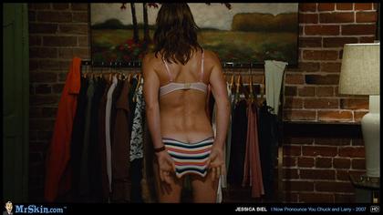 Nicole Scherzinger No Panties Outing + a Celebrity Buttcrack Roundup