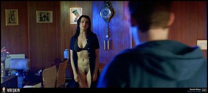 Emma Stone Talks About Showing Her Boobs For the First Time