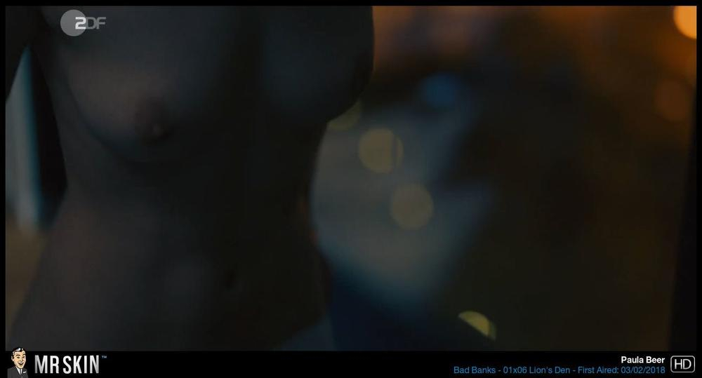 Movie Nudity Report: Never Look Away 11.30.18