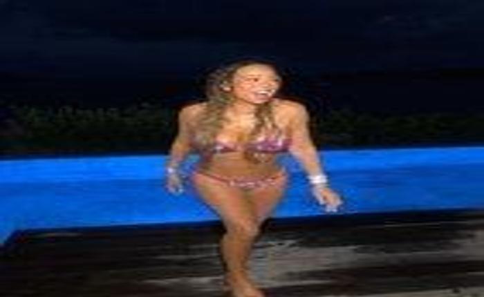 Mariah Carey Looks Better Than Ever in Her Bikini