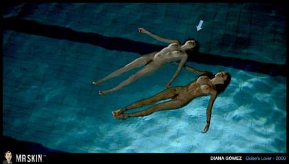 Diana Gomez and Ariadna Cabrol full frontal in swimming pool