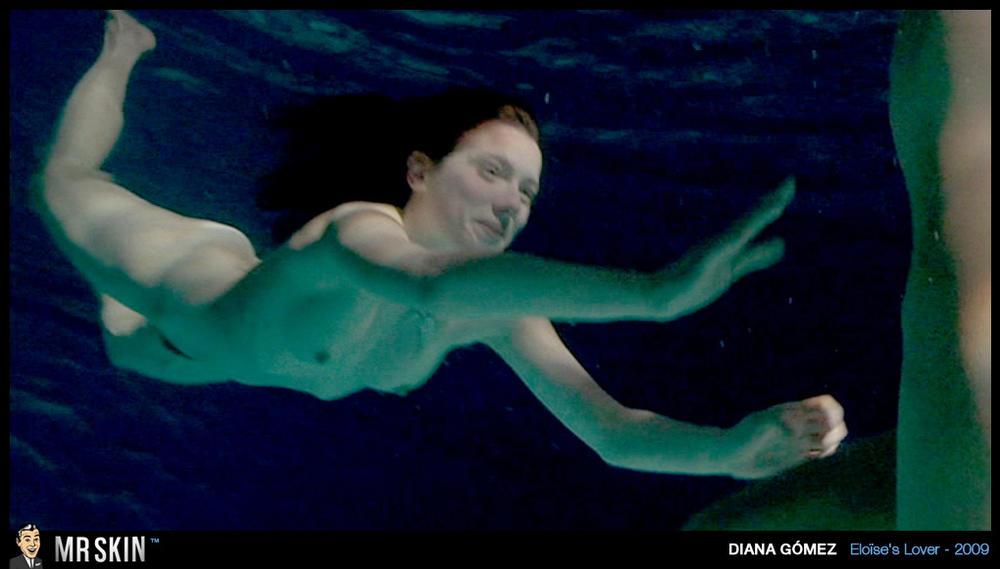Diana Gomez boobs and bush in the pool