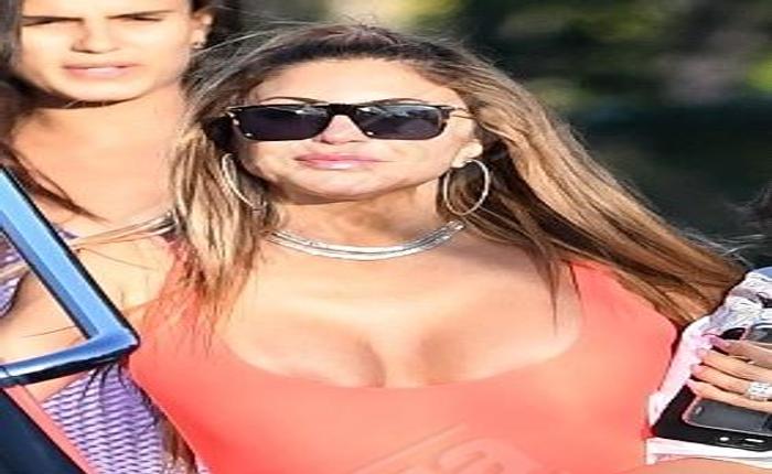 See How Sexy Scotty Pippen's Wife Larsa Pippen Looks in Her Bathing Suit