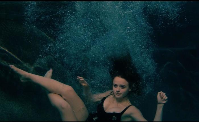 Finally! We Have Real Nudity from 19-Year-Old Actress Joey King