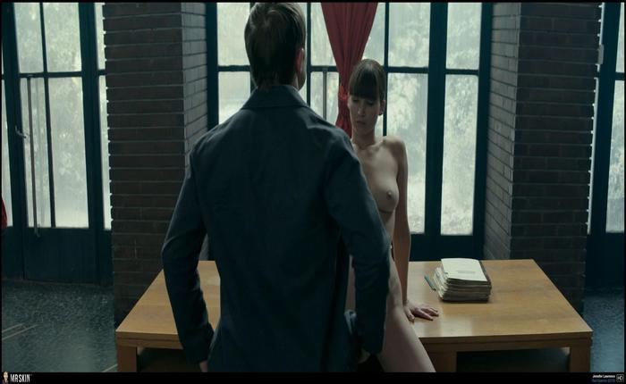 Jennifer Lawrence's Pokies Are Out of Control in a White T-Shirt