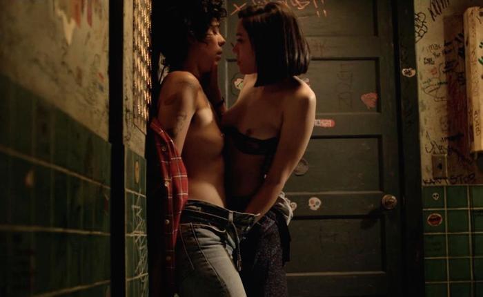 TV Nudity Report: Vida, Jett, Dark, Strange Angel, City on a Hill, The Spanish Princess 6.24.19