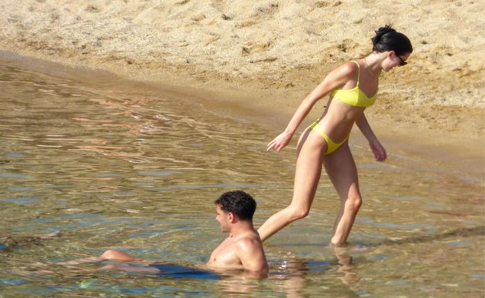 Kendall Jenner Looks So Hot in Her Bright Bikini on the Beach