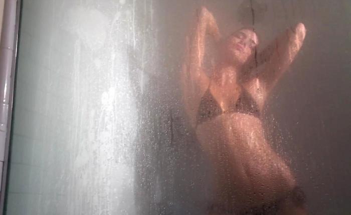 Kendall Jenner Poses Nude and Posts It on Instagram