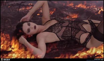 Kendall Jenner Poses Nude and Posts It on Instagram