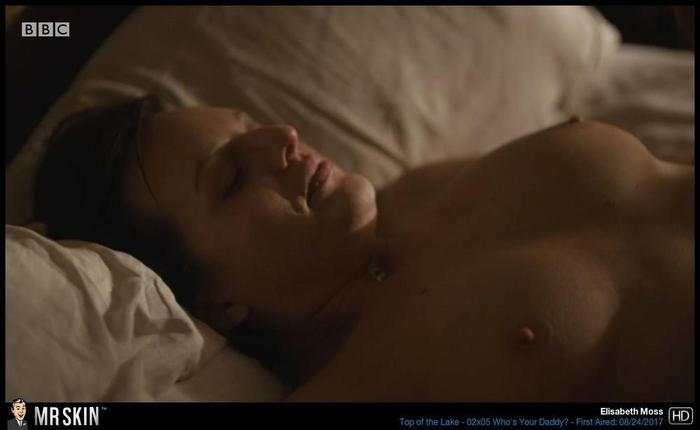 Elisabeth Moss' Cleavage is Insane in These Paparazzi Pics