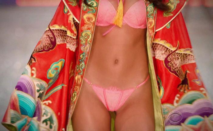 The Top Ten Hottest Victoria's Secret Fashion Show Moments